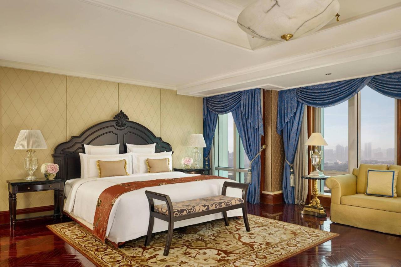 Отель The Ritz-Carlton, Гуанчжоу Экстерьер фото
