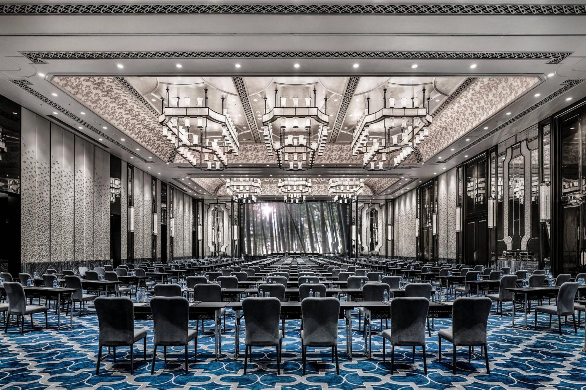 Отель The Ritz-Carlton, Гуанчжоу Экстерьер фото